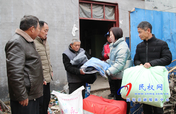 褚廟鄉(xiāng)民政部門冬日慰問暖民心 褚廟鄉(xiāng)民政部門冬日慰問暖民心