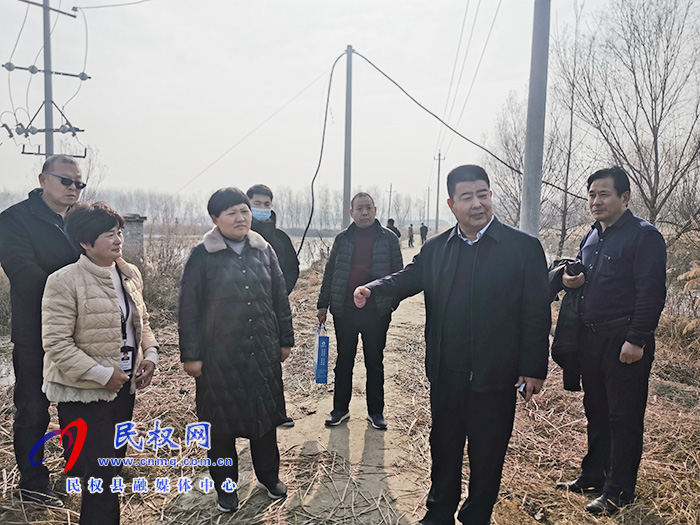 副縣長張士彬帶隊(duì)嚴(yán)查漁業(yè)違法行為 副縣長張士彬帶隊(duì)嚴(yán)查漁業(yè)違法行為