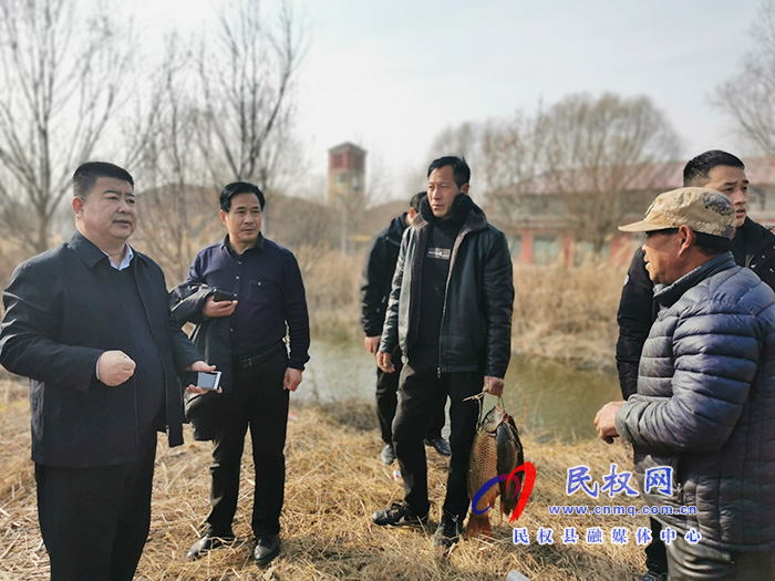 副縣長張士彬帶隊(duì)嚴(yán)查漁業(yè)違法行為 副縣長張士彬帶隊(duì)嚴(yán)查漁業(yè)違法行為