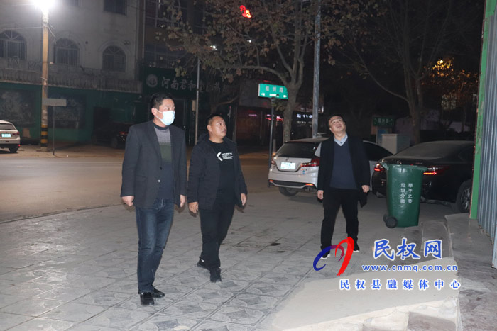 深夜暗訪 重拳出擊——我縣開展定點醫(yī)藥機構專項治理“回頭看”活動 深夜暗訪 重拳出擊——我縣開展定點醫(yī)藥機構專項治理“回頭看”活動
