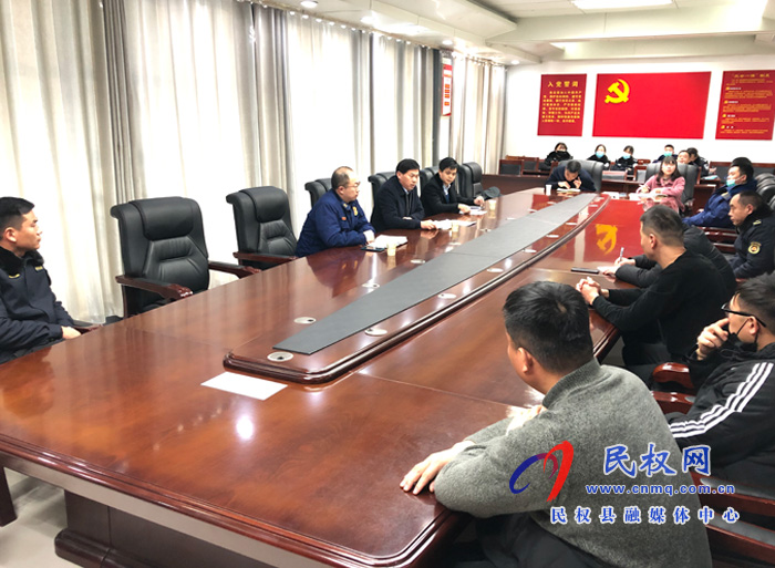 我縣召開莊周商貿(mào)城火災隱患整治加壓促進會 我縣召開莊周商貿(mào)城火災隱患整治加壓促進會