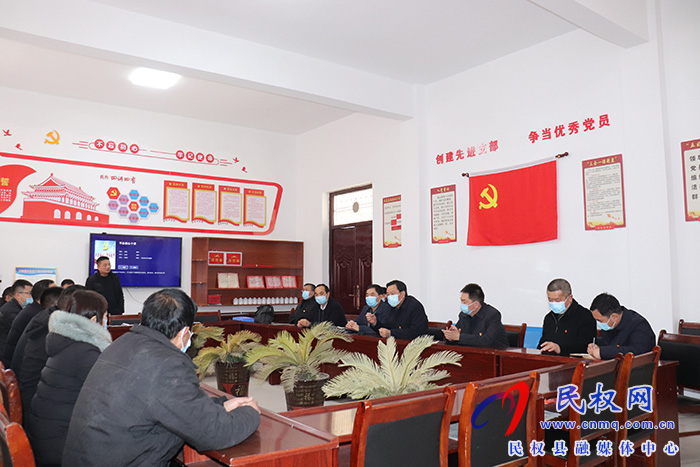 市人大常委會副主任、縣委書記姬脈常調(diào)研村（社區(qū)）“兩委”換屆工作