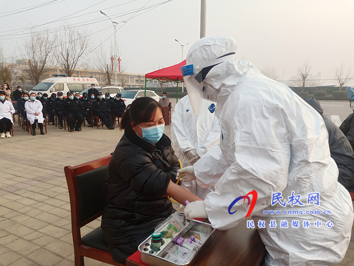南華街道辦：開展疫情防控應(yīng)急演練，筑牢安全防線