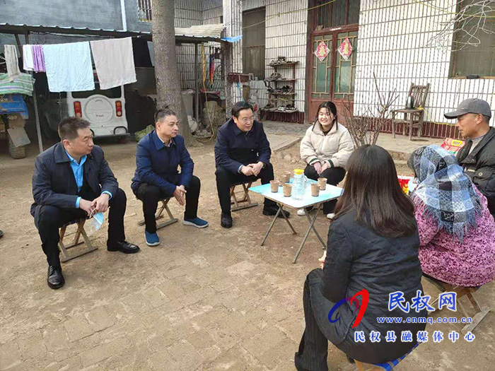 市人大常委會副主任、縣委書記姬脈常看望慰問“春蕾女童”趙雯