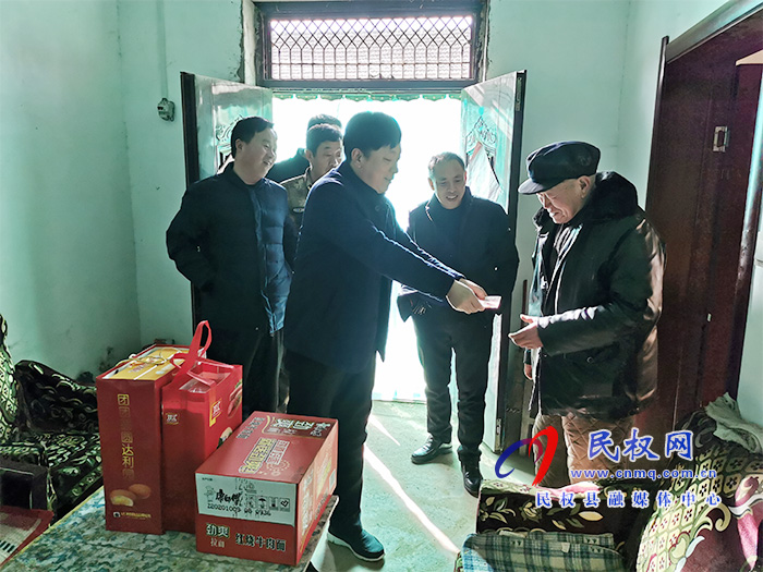 林七鄉(xiāng)走訪慰問老黨員和退役軍人 林七鄉(xiāng)走訪慰問老黨員和退役軍人