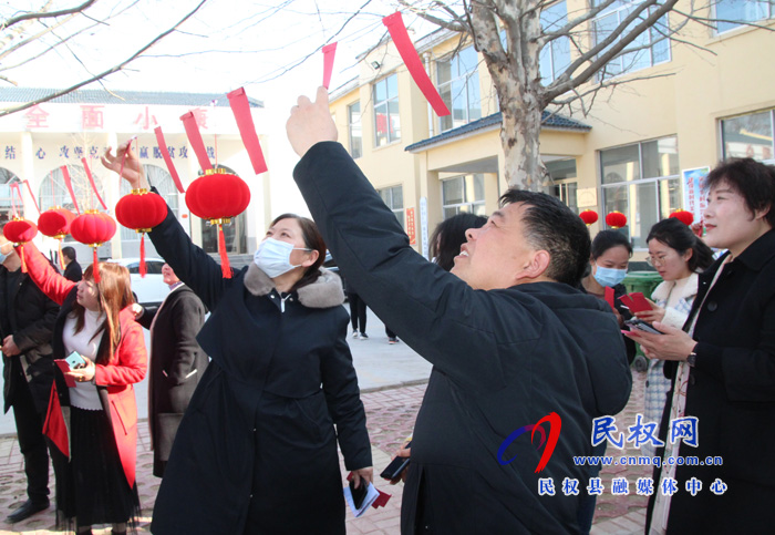 民權(quán)縣財政局花園所開展“廉政燈謎慶元宵”活動 ? 民權(quán)縣財政局花園所開展“廉政燈謎慶元宵”活動 ?
