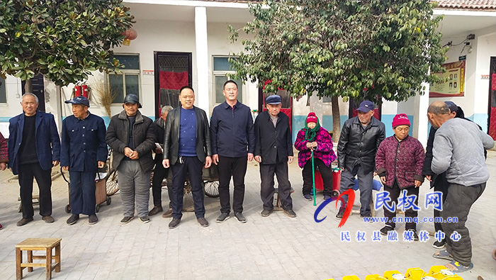 愛(ài)心人士馮魁忠:連續(xù)四年慰問(wèn)敬老院不留名 愛(ài)心人士馮魁忠:連續(xù)四年慰問(wèn)敬老院不留名