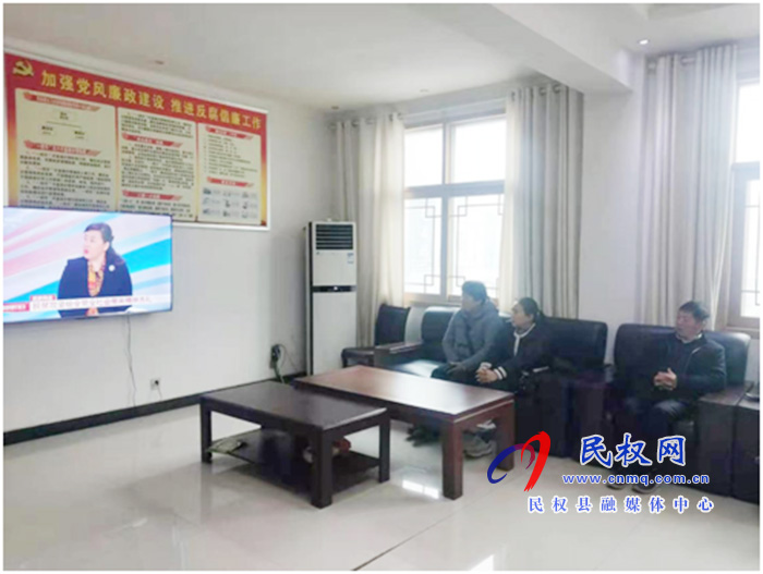 我縣各鄉(xiāng)鎮(zhèn)（街道辦）、縣直各單位組織收聽收看全國脫貧攻堅(jiān)總結(jié)表彰大會(huì)