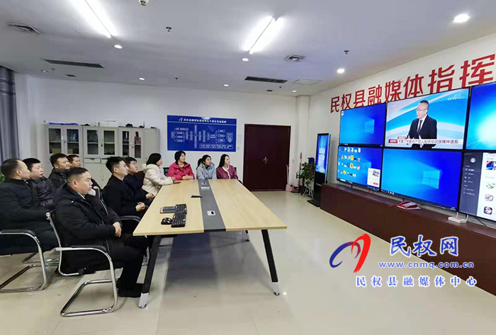 我縣各鄉(xiāng)鎮(zhèn)（街道辦）、縣直各單位組織收聽收看全國脫貧攻堅(jiān)總結(jié)表彰大會(huì)