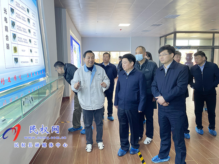 省科技廳副廳長(zhǎng)劉英鋒到民調(diào)研 省科技廳副廳長(zhǎng)劉英鋒到民調(diào)研
