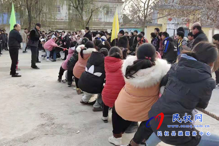 北關(guān)鎮(zhèn)第三初級(jí)中學(xué)舉行2021春季拔河比賽 北關(guān)鎮(zhèn)第三初級(jí)中學(xué)舉行2021春季拔河比賽