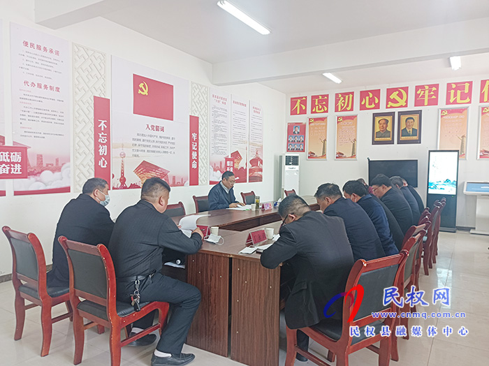 市委常委、常務(wù)副市長(zhǎng)吳祖明到龍?zhí)伶?zhèn)邢莊村開(kāi)展“三·五”基層工作日活動(dòng)