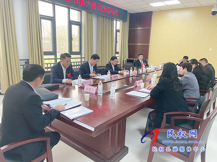 縣領導參加各代表團審議六個報告 縣領導參加各代表團審議六個報告