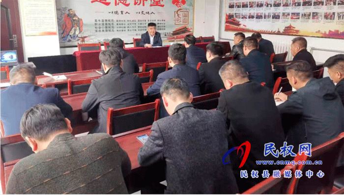 我縣各單位各鄉(xiāng)鎮(zhèn)迅速傳達(dá)貫徹“兩會(huì)”精神 我縣各單位各鄉(xiāng)鎮(zhèn)迅速傳達(dá)貫徹“兩會(huì)”精神