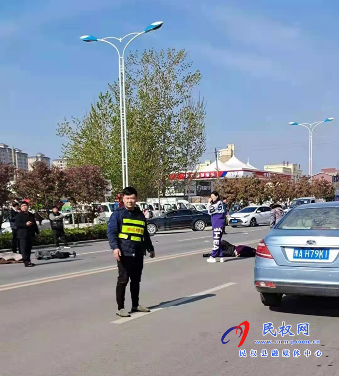 民權(quán)縣斑馬救援隊(duì)無私奉獻(xiàn)暖人心 民權(quán)縣斑馬救援隊(duì)無私奉獻(xiàn)暖人心