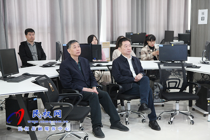 省委改革辦調(diào)研組蒞民調(diào)研 省委改革辦調(diào)研組蒞民調(diào)研
