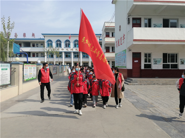 民權(quán)是我家 美麗靠大家 民權(quán)是我家 美麗靠大家