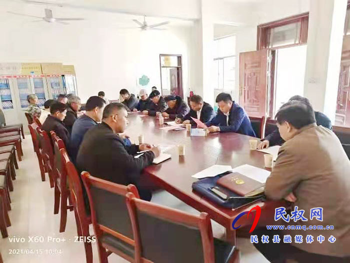 市人大常委會一行5人到程莊鎮(zhèn)江集村開展三五工作日活動 市人大常委會一行5人到程莊鎮(zhèn)江集村開展三五工作日活動