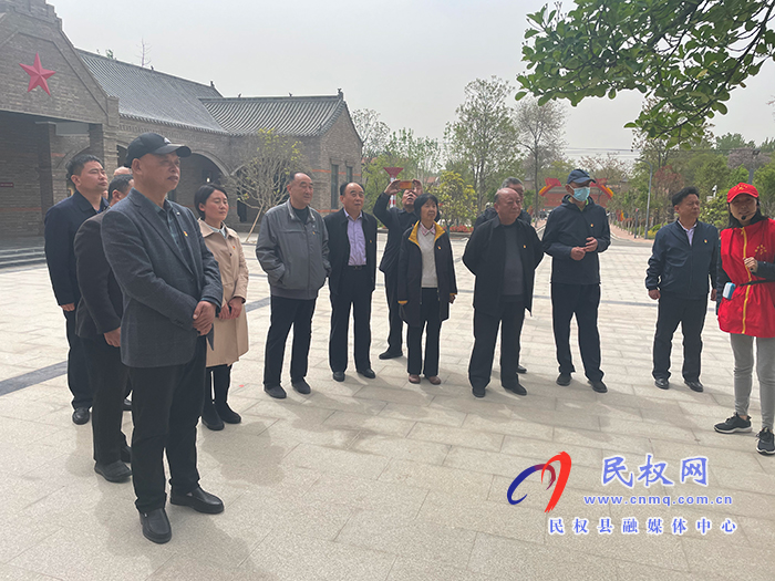商丘市離退休干部“我看建黨百年新成就”調(diào)研巡回指導(dǎo)組到民開展黨史教育調(diào)研指導(dǎo)工作 商丘市離退休干部“我看建黨百年新成就”調(diào)研巡回指導(dǎo)組到民開展黨史教育調(diào)研指導(dǎo)工作