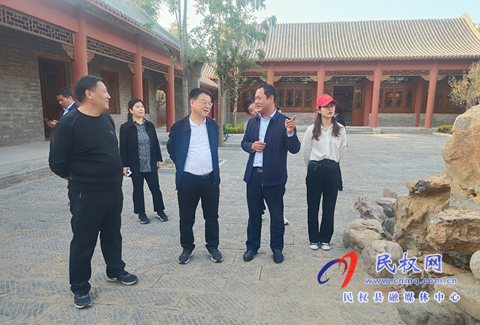 省農業(yè)農村廳二級巡視員王志勇一行到我縣水東紅色文旅小鎮(zhèn)秣坡調研 省農業(yè)農村廳二級巡視員王志勇一行到我縣水東紅色文旅小鎮(zhèn)秣坡調研