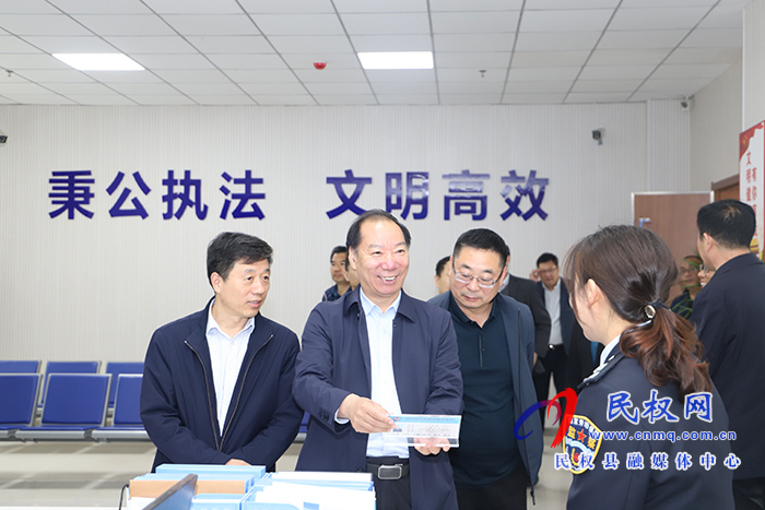 省考核組蒞民考核保障農(nóng)民工工資支付工作 省考核組蒞民考核保障農(nóng)民工工資支付工作