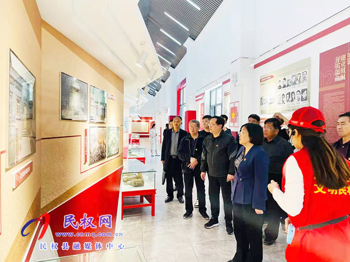 省政協(xié)文史館館長(zhǎng)許文霞一行蒞民參觀學(xué)習(xí) 省政協(xié)文史館館長(zhǎng)許文霞一行蒞民參觀學(xué)習(xí)
