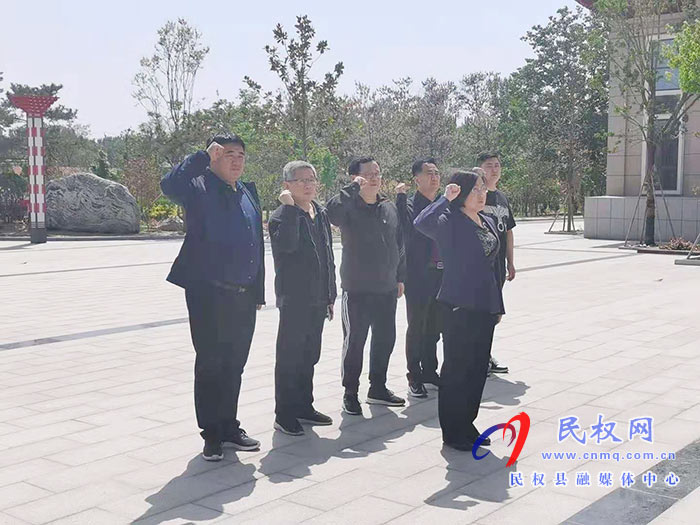 省政協(xié)文史館館長(zhǎng)許文霞一行蒞民參觀學(xué)習(xí) 省政協(xié)文史館館長(zhǎng)許文霞一行蒞民參觀學(xué)習(xí)
