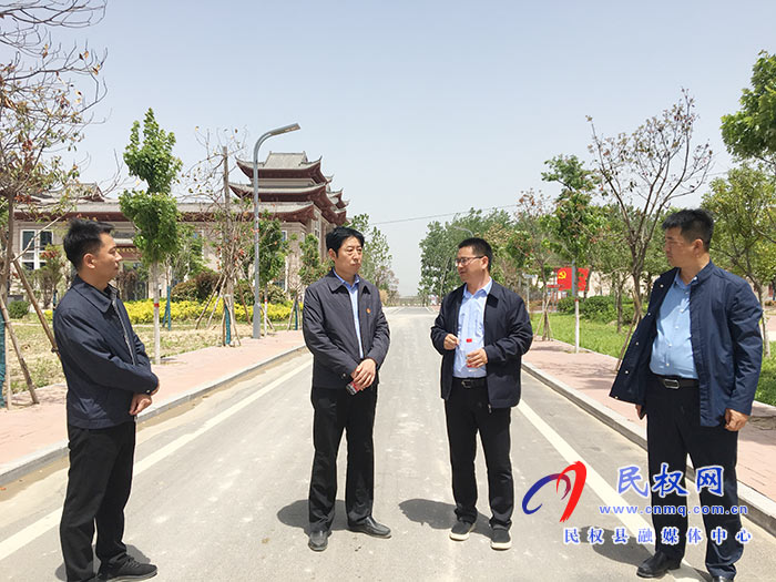 河南日報社商丘分社社長李鳳虎到我縣水東紅色文旅小鎮(zhèn)秣坡參觀 河南日報社商丘分社社長李鳳虎到我縣水東紅色文旅小鎮(zhèn)秣坡參觀
