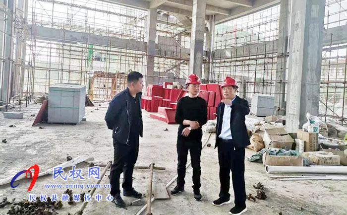 縣總工會(huì)黨組書記、主席瞿志君調(diào)研新建工人文化宮項(xiàng)目建設(shè)情況