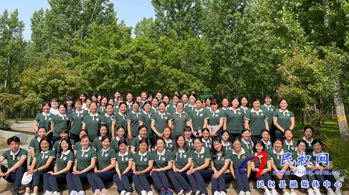民東新區(qū)實(shí)驗(yàn)幼兒園徒步活動——愛在初夏 一路同行 民東新區(qū)實(shí)驗(yàn)幼兒園徒步活動——愛在初夏 一路同行