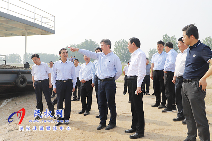 水利部河湖司副司長(zhǎng)、一級(jí)巡視員陳大勇一行到我縣調(diào)研黃河故道河道采砂專項(xiàng)整治工作