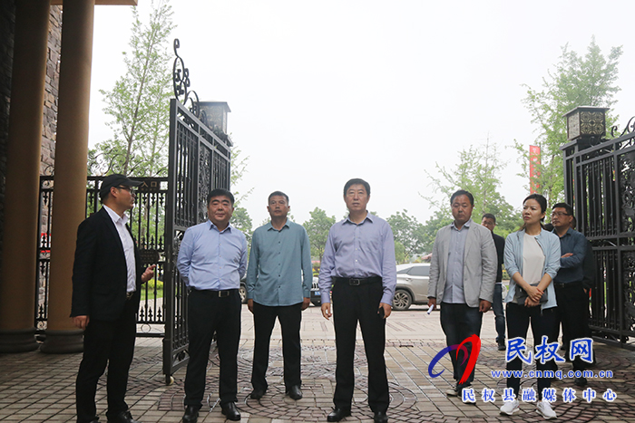 縣委常委、宣傳部長(zhǎng)屠志遠(yuǎn)督導(dǎo)我縣全國(guó)文明城市創(chuàng)建工作推進(jìn)情況