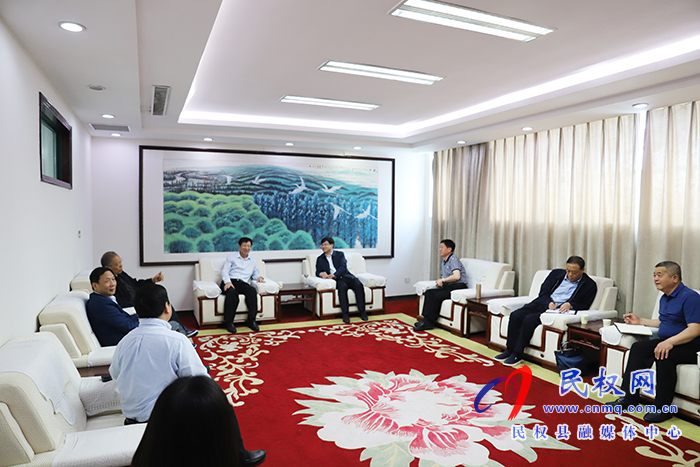 縣委副書記、縣長張團結會見益海嘉里金龍魚油脂總監(jiān)、公關事務總監(jiān)涂長明一行