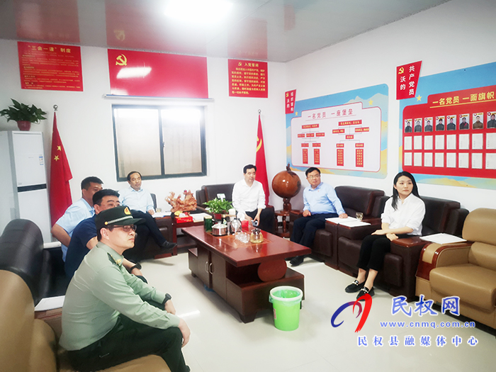 市退役軍人事務(wù)局到雙塔鎮(zhèn)檢查指導(dǎo)雙擁模范城創(chuàng)建工作 市退役軍人事務(wù)局到雙塔鎮(zhèn)檢查指導(dǎo)雙擁模范城創(chuàng)建工作