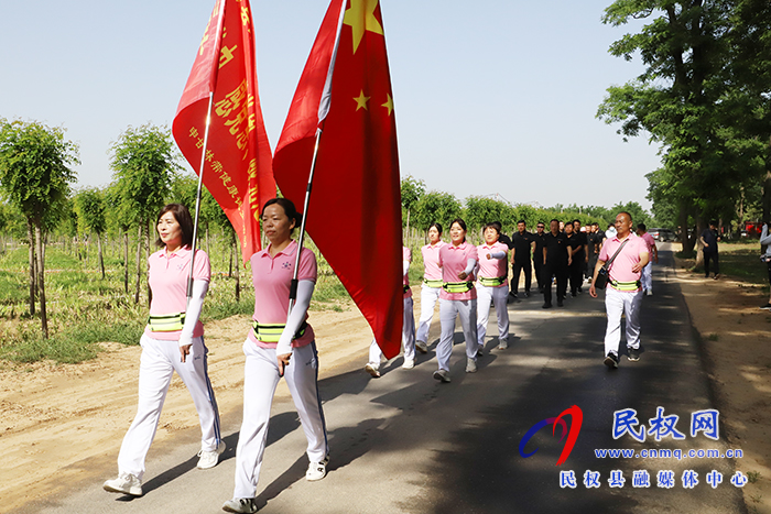 縣政協(xié)：開(kāi)展“學(xué)黨史、感黨恩、跟黨走”深化黨史學(xué)習(xí)教育徒步活動(dòng)