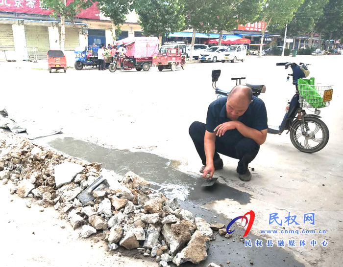 【我為群眾辦實(shí)事】野崗鎮(zhèn):補(bǔ)好公路小裂縫 保障出行大民生 【我為群眾辦實(shí)事】野崗鎮(zhèn):補(bǔ)好公路小裂縫 保障出行大民生