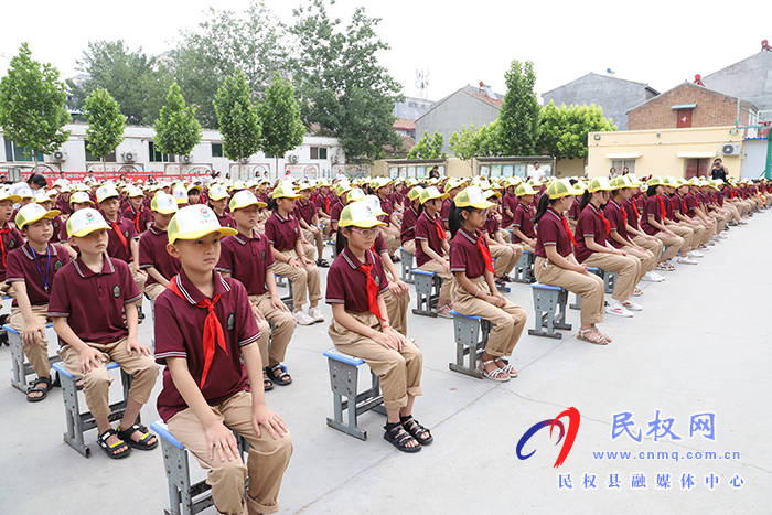 民權(quán)縣關(guān)工委:心系明天 關(guān)愛(ài)未來(lái) 民權(quán)縣關(guān)工委:心系明天 關(guān)愛(ài)未來(lái)