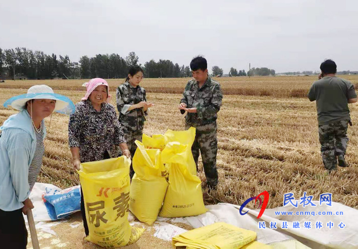 雙塔鎮(zhèn)“四強(qiáng)化”做好“三夏”生產(chǎn)和秸稈禁燒 雙塔鎮(zhèn)“四強(qiáng)化”做好“三夏”生產(chǎn)和秸稈禁燒