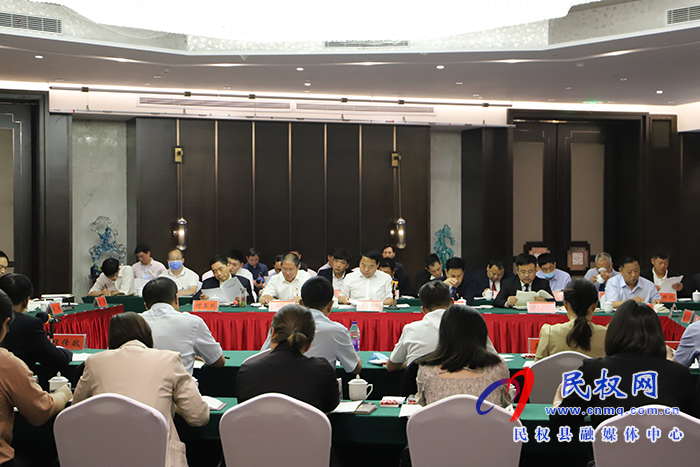 出席市五屆人大五次會議的我縣代表團(tuán)認(rèn)真審議市政府工作報(bào)告等報(bào)告 出席市五屆人大五次會議的我縣代表團(tuán)認(rèn)真審議市政府工作報(bào)告等報(bào)告