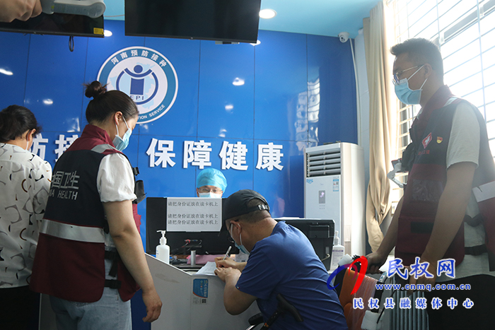 民權:黨員“專車”?讓新冠疫苗接種有溫度 民權:黨員“專車”?讓新冠疫苗接種有溫度