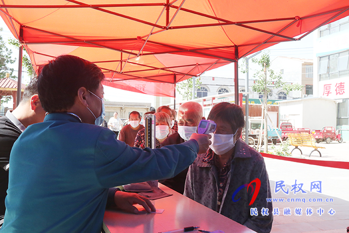 民權:黨員“專車”?讓新冠疫苗接種有溫度 民權:黨員“專車”?讓新冠疫苗接種有溫度