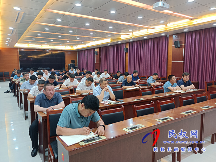 我縣召開迎“七一”機(jī)關(guān)單位綠化亮化工作部署會(huì) 我縣召開迎“七一”機(jī)關(guān)單位綠化亮化工作部署會(huì)