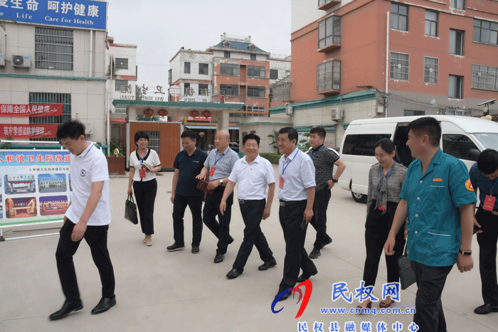 縣政協(xié)副主席王玉軍到人和鎮(zhèn)調(diào)研醫(yī)供體建設(shè)工作 縣政協(xié)副主席王玉軍到人和鎮(zhèn)調(diào)研醫(yī)供體建設(shè)工作