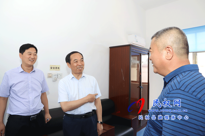民權(quán)縣養(yǎng)老機構(gòu)安全生產(chǎn)培訓(xùn)現(xiàn)場會召開 民權(quán)縣養(yǎng)老機構(gòu)安全生產(chǎn)培訓(xùn)現(xiàn)場會召開