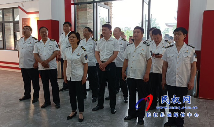 河南省衛(wèi)生監(jiān)督藍(lán)盾傳習(xí)“學(xué)而時(shí)習(xí)”理論研習(xí)組第三次集中學(xué)習(xí)活動(dòng)在民舉行 河南省衛(wèi)生監(jiān)督藍(lán)盾傳習(xí)“學(xué)而時(shí)習(xí)”理論研習(xí)組第三次集中學(xué)習(xí)活動(dòng)在民舉行
