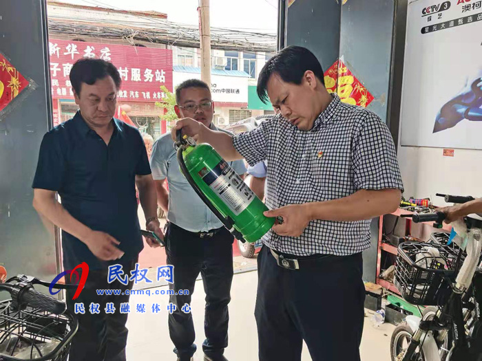 縣委常委、政法委書記、副縣長(zhǎng)孟祥亮到龍?zhí)伶?zhèn)督導(dǎo)檢查安全生產(chǎn)工作