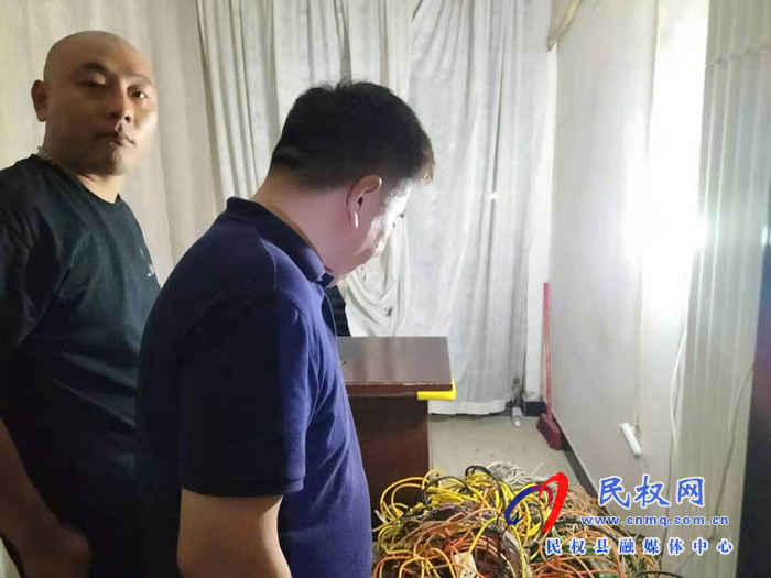 縣住建局組織物業(yè)對小區(qū)電氣火災(zāi)防范安全檢查 縣住建局組織物業(yè)對小區(qū)電氣火災(zāi)防范安全檢查