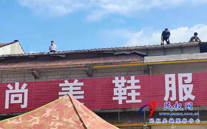 野崗鎮(zhèn):為群眾呵護(hù)平安向領(lǐng)導(dǎo)交滿意答卷 野崗鎮(zhèn):為群眾呵護(hù)平安向領(lǐng)導(dǎo)交滿意答卷