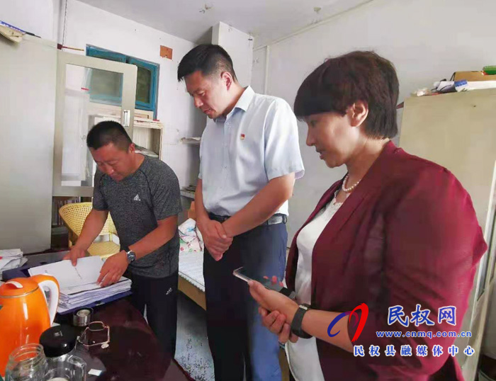 縣委宣傳部副部長(zhǎng)李忠強(qiáng)調(diào)研指導(dǎo)“護(hù)苗”工作站建設(shè)情況 縣委宣傳部副部長(zhǎng)李忠強(qiáng)調(diào)研指導(dǎo)“護(hù)苗”工作站建設(shè)情況