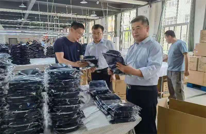 縣金融服務(wù)中心開展走訪企業(yè)活動 縣金融服務(wù)中心開展走訪企業(yè)活動